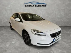 Vit Begagnad 2016 Volvo V40 Momentum Kombi | 114 500 kr (Marknadspris)