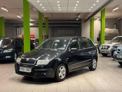 Svart Begagnad 2006 Skoda Fabia Halvkombi | 19 900 kr (Marknadspris)