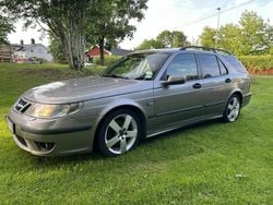 Grå Begagnad 2005 Saab 9-5 Aero Kombi | 35 000 kr (Lite dyr)