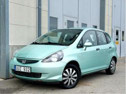 Grön Begagnad 2004 Honda Jazz Halvkombi | 39 000 kr (Marknadspris)