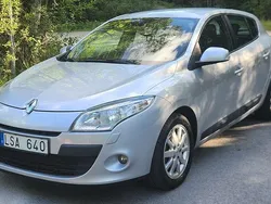 Silver Begagnad 2011 Renault Mégane III Halvkombi | 29 900 kr (Bra pris)