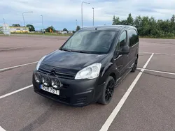 Svart Begagnad 2015 Citroën Berlingo Minibuss | 44 900 kr (Bra pris)