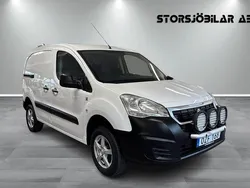 Vit Begagnad 2016 Peugeot Partner Minibuss | 129 000 kr (Lite dyr)