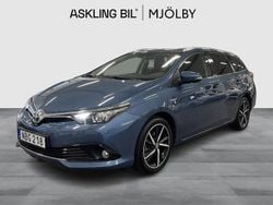 Blå Begagnad 2017 Toyota Auris Touring Sports Edition Kombi | 169 000 kr (Lite dyr)