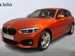 Orange (valencia orange metallic) Begagnad 2017 BMW 118 M Sport Halvkombi | 168 000 kr (Marknadspris)
