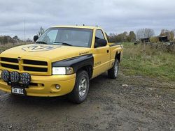 Gul Begagnad 2000 Dodge Ram Pickup | 135 000 kr