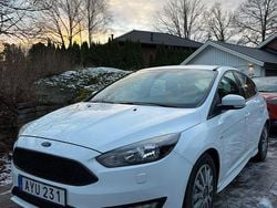 Begagnad 2017 Ford Focus Halvkombi | 95 000 kr (Marknadspris)