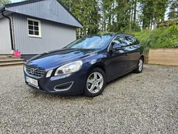 Blå Begagnad 2012 Volvo V60 Momentum Kombi | 59 000 kr (Marknadspris)