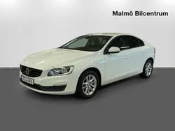 Vit Begagnad 2018 Volvo S60 Kinetic Sedan | 174 900 kr (Marknadspris)