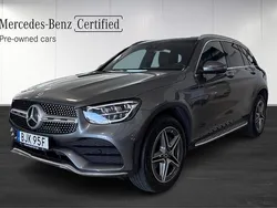 Grå (grey) Begagnad 2022 Mercedes GLC300e AMG line SUV | 399 000 kr (Superpris)