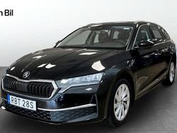 Svart Begagnad 2025 Skoda Octavia Selection Kombi | 299 900 kr (Lite dyr)
