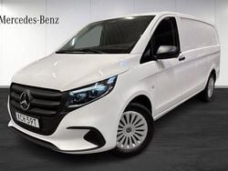 Vit (white) Ny 2025 Mercedes Vito Minibuss | 523 750 kr (Marknadspris)