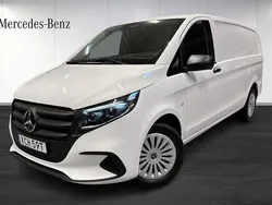 Vit (white) Ny 2025 Mercedes Vito Minibuss | 523 750 kr (Marknadspris)