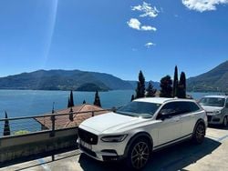 Vit Begagnad 2018 Volvo V90 CC Pro Kombi | 205 000 kr