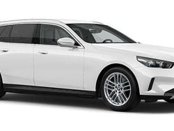 Vit Begagnad 2024 BMW 530e Kombi | 647 000 kr (Marknadspris)