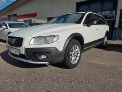 Vit Begagnad 2015 Volvo XC70 Dynamic SUV | 129 900 kr (Marknadspris)