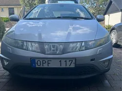 Silver Begagnad 2007 Honda Civic Sport Halvkombi | 39 000 kr (Lite dyr)