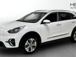 Vit (white) Begagnad 2022 Kia e-Niro Advance SUV | 259 900 kr (Marknadspris)