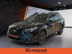 Svart Ny 2025 Subaru Outback SUV | 444 900 kr