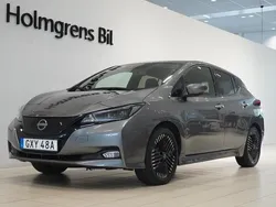 Grå (dark metal grey) Begagnad 2022 Nissan Leaf N-Connecta Halvkombi | 174 800 kr (Marknadspris)