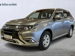 Grå Begagnad 2018 Mitsubishi Outlander P-HEV SUV | 184 900 kr (Bra pris)