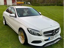 Vit Begagnad 2015 Mercedes C220 Sedan | 150 000 kr