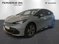 Ljusgrå (vapor grey) Begagnad 2023 Cupra Born Halvkombi | 269 900 kr (Marknadspris)