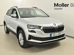 Silver (brilliant silver metallic) Ny 2025 Skoda Karoq Selection SUV | 289 900 kr (Marknadspris)