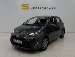 Mörkgrå Begagnad 2019 Toyota Yaris Active Sedan | 129 900 kr (Marknadspris)