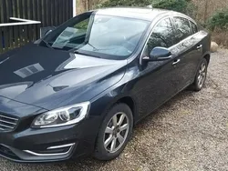 Grå Begagnad 2015 Volvo S60 Momentum Sedan | 150 000 kr (Marknadspris)