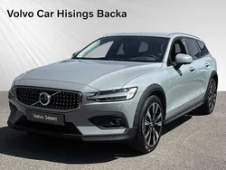 Begagnad 2024 Volvo V60 CC Kombi | 459 900 kr (Marknadspris)