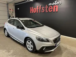 Ljusgrå Begagnad 2012 Volvo V40 CC Summum Kombi | 149 900 kr (Marknadspris)