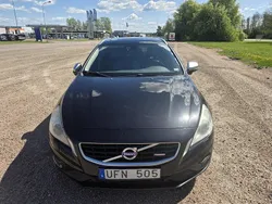 Svart Begagnad 2013 Volvo V60 R-Design Kombi | 64 900 kr (Bra pris)