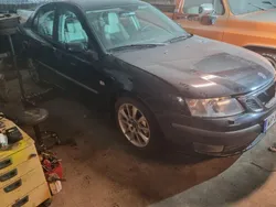 Svart Begagnad 2005 Saab 9-3 Vector Sedan | 6 000 kr