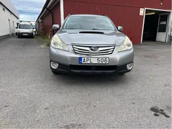 Silver Begagnad 2011 Subaru Outback SUV | 54 000 kr (Bra pris)