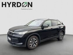 Svart Begagnad 2025 VW Tiguan Edition SUV | 389 000 kr (Marknadspris)