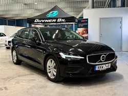 Svart Begagnad 2021 Volvo V60 Momentum Kombi | 249 000 kr (Lite dyr)