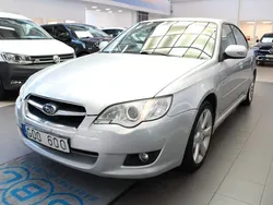 Silver Begagnad 2006 Subaru Legacy Sedan | 44 900 kr (Marknadspris)
