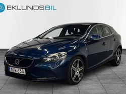 Blå Begagnad 2015 Volvo V40 Ocean Race Kombi | 159 900 kr (Marknadspris)