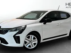 Vit (white) Begagnad 2024 Renault Clio V Evolution Halvkombi | 179 900 kr (Bra pris)