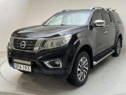 Svart Begagnad 2016 Nissan Navara 360º Pickup | 170 000 kr (Marknadspris)