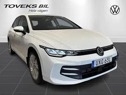 Vit (pure white) Ny 2025 VW Golf VIII Edition Kombi | 289 900 kr (Superpris)