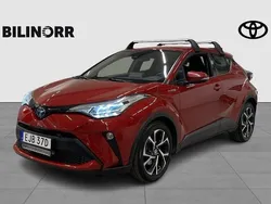 Röd Begagnad 2021 Toyota C-HR Edition SUV | 249 900 kr (Marknadspris)
