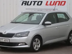 Silver (silvermetallic) Begagnad 2015 Skoda Fabia Elegance Halvkombi | 129 900 kr (Dyr)