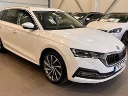 Vit Begagnad 2021 Skoda Octavia Business Line Kombi | 269 000 kr (Marknadspris)