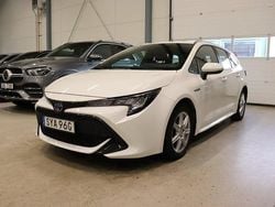 Vit Begagnad 2021 Toyota Corolla Kombi | 239 900 kr (Bra pris)
