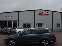 Ljusgrå Begagnad 2013 VW Passat R-line Kombi | 89 000 kr (Marknadspris)