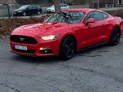Röd Begagnad 2017 Ford Mustang Trend Sportkupé | 299 000 kr (Bra pris)