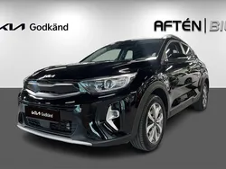 Svart (aurora black pearl metallic) Begagnad 2020 Kia Stonic Advance SUV | 219 800 kr (Marknadspris)