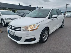 Vit Begagnad 2011 Citroën C4 Halvkombi | 74 900 kr (Marknadspris)